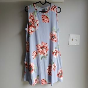 Sleeveless Floral Dress with Keyhole Back and Pockets